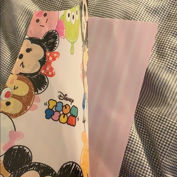 🆕 Disney Tsum Tsum Plastic Folder/Sleeve - Picture 3 of 4